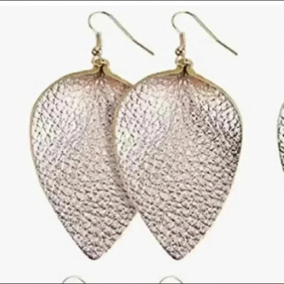 Handmade Leaf Dangle Leather Teardrop Earrings - Picture 1 of 4